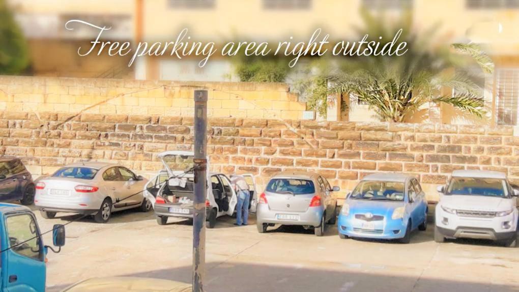 Centre Point, Malta'S Most Central Pietà Zewnętrze zdjęcie